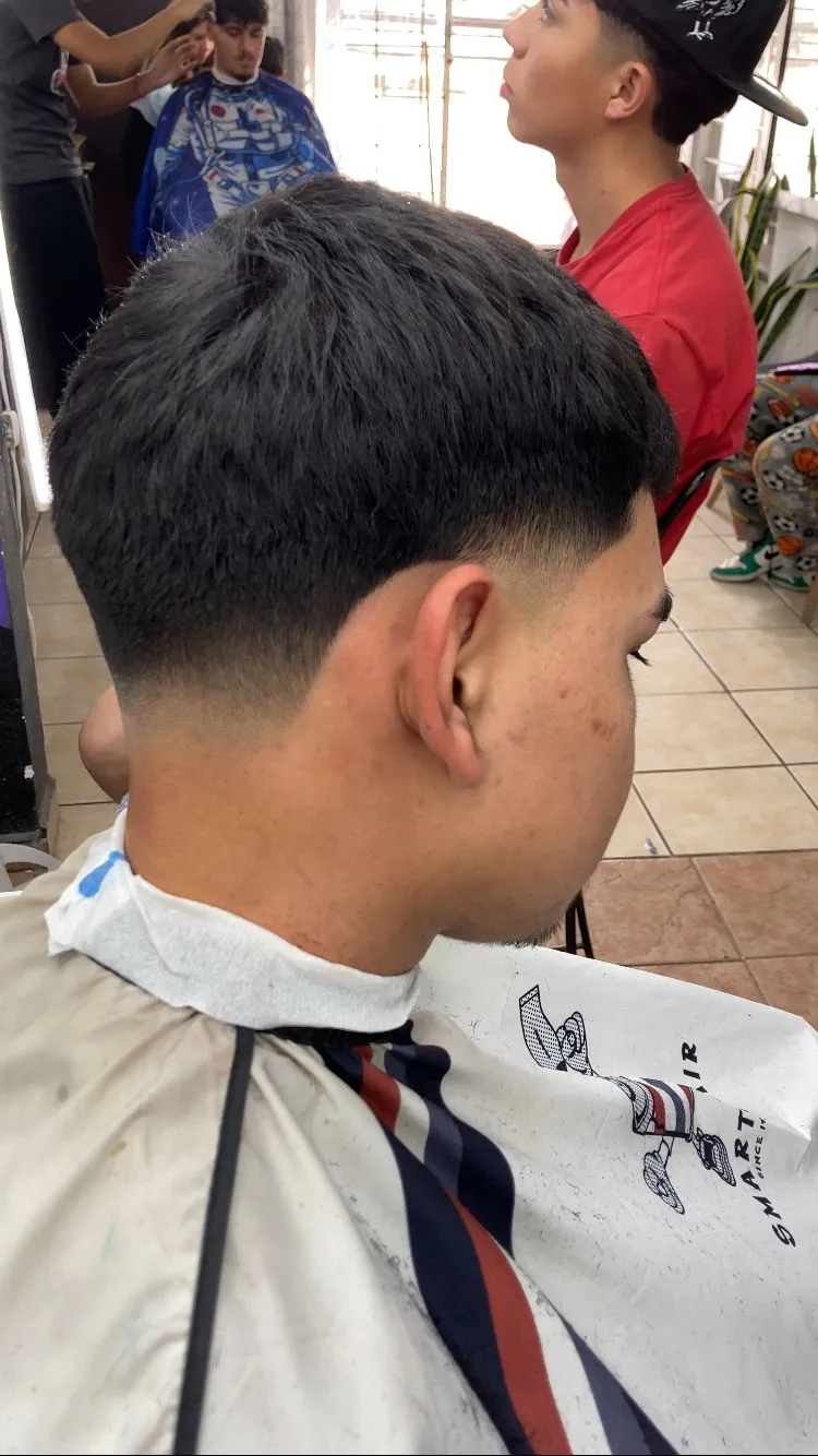 Corte fade clásico — The OneBarber Shop